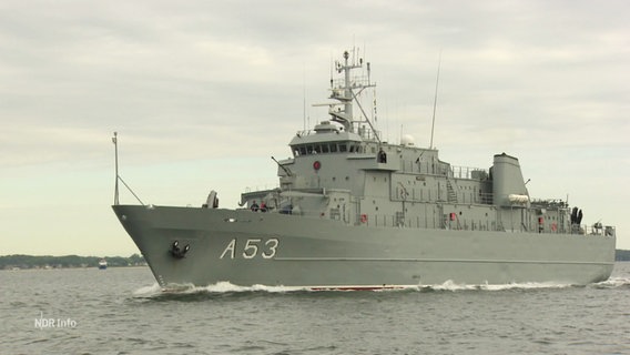 Ein Marineschiff bei der Kieler Woche. © Screenshot 