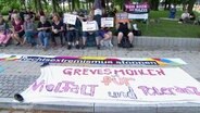 Ein Banner des Bündnisses Grevesmühlen für alle. © Screenshot 