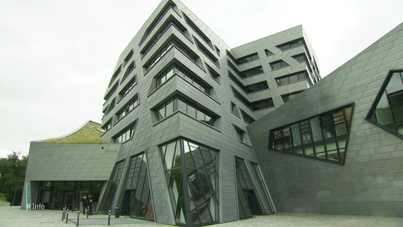 Die Leuphana Universität in Lüneburg. © Screenshot 