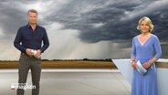 Gerrit Derkowski und Marie-Luise Bram moderieren das Schleswig-Holstein Magazin um 19:30 Uhr. © Screenshot 