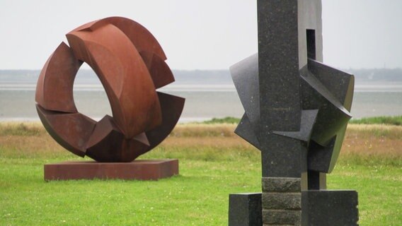 Stahl- und Steinskulpuren des Bildhauers Jörg Plickat © Screenshot 
