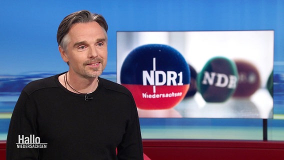 Nils Nelleßen im Studiogespräch bei Hallo Niedersachsen. © Screenshot 