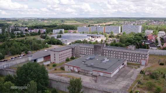Die JVA Neu-Brandenburg aus der Vogelperspektive. © Screenshot 