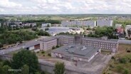 Die JVA Neu-Brandenburg aus der Vogelperspektive. © Screenshot 
