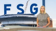 Alexandra Bauer moderiert das Schleswig-Holstein Magazin um 18:00 Uhr. © Screenshot 