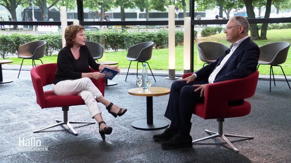 Ministerpräsident Stephan Weil (SPD) zum Sommerinterview im NDR-Landesfunkhaus. © Screenshot 