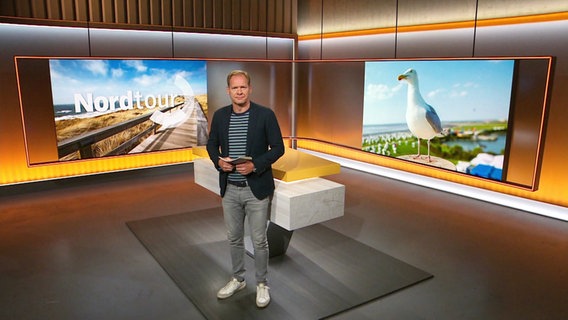 Moderator Thilo Thautz im Studio. © Screenshot 