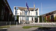 Das Bundeskanzleramt in Berlin © Screenshot 