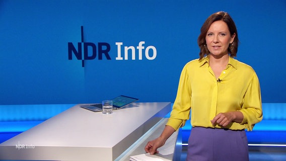 Romy Hiller moderiert NDR Info 16:00. © Screenshot 