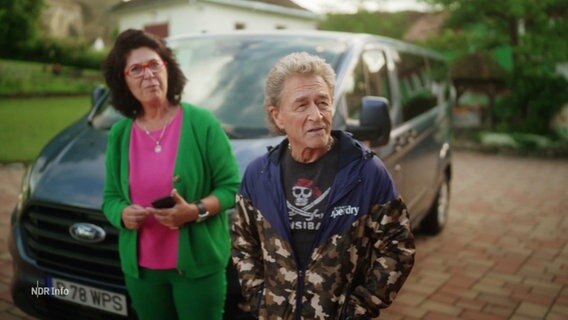 Der Musiker Peter Maffay, rechts im Bild. © Screenshot 