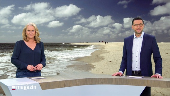 Harriet Heise und Christopher Scheffelmeier moderieren das Schleswig-Holstein Magazin © Screenshot 