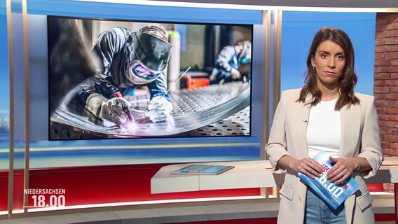 Lena Mosel moderiert das Niedersachsen Magazin um 18 Uhr. © Screenshot 