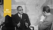 Ralph Johnson Bunche im August 1960 in der Sitzecke seines UN-Büros im Interview mit Thilo Koch. © Screenshot 