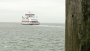 Eine Fähre fährt auf der Nordsee. © Screenshot 