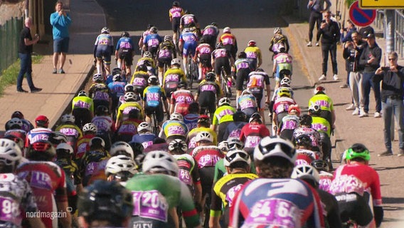 Radsportler beim ScanHaus Cup. © Screenshot 
