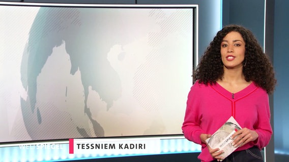 Tessniem Kadiri moderiert den Weltspiegel © Screenshot 