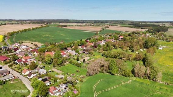 Das Dorf Dargitz aus der Vogelperspektive. © Screenshot 