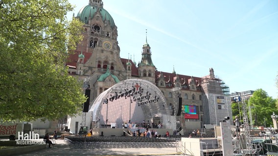 Der Kirchentagempfang auf dem Platz der Menschenrechte. © Screenshot 