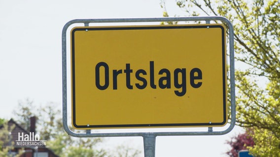 Ein Ortsschild mit Aufschrift "Ortslage". © Screenshot 