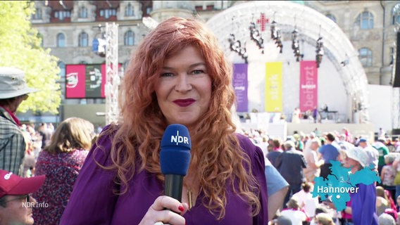 Reporterin Sophie Mühlmann berichtet vom Kirchentag. © Screenshot 