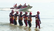 Das DRK bildet Rettungsschwimmer in Heringsdorf aus © Screenshot 