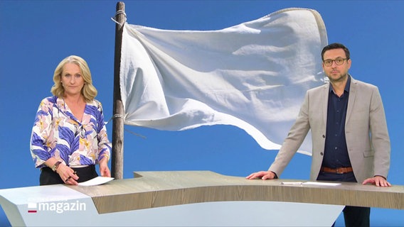 Harriet Heise und Christopher Scheffelmeier moderieren das Schleswig-Holstein Magazin am 03.05.2025. © Screenshot 