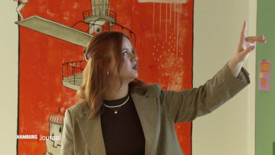 StartUp-Gründerin Sandra Heuer bei einer Präsentation. © Screenshot 
