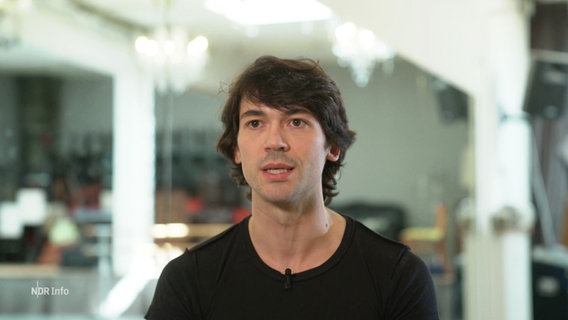 Ballett-Tänzer Alexander Trusch im Interview. © Screenshot 