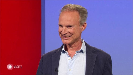 Orthopäde Dr. Oliver Bachmann. © Screenshot 