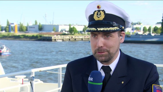 Hafenkapitän David Gnutzmann © Screenshot 