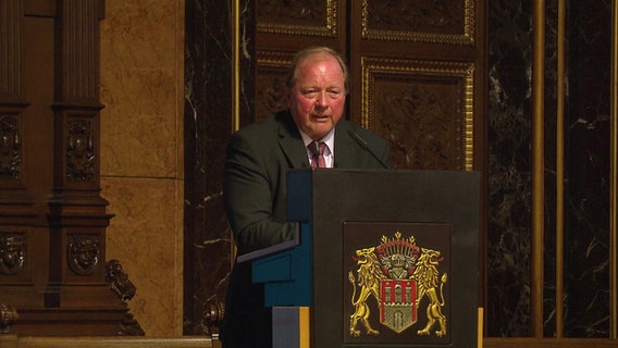 Dirk Nockemann am Rednerpult. © Screenshot 