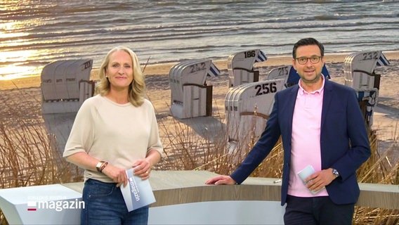 Harriet Heise und Christopher Scheffelmeier moderieren das Schleswig-Holstein Magazin. © Screenshot 