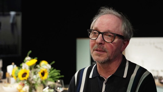 Olli Dittrich bei "Wir bitten zu Tisch". © Screenshot 
