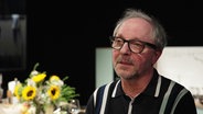 Olli Dittrich bei "Wir bitten zu Tisch". © Screenshot 