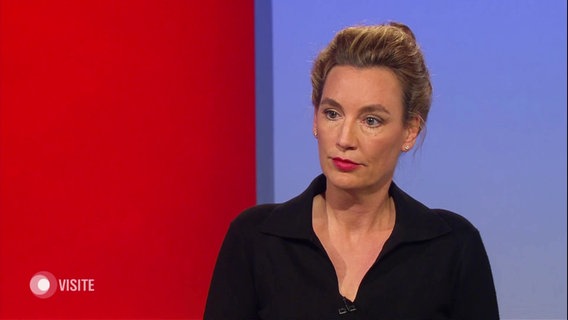 PD Dr. Maret Bauer im Studio. © Screenshot 