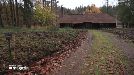 Ein Haus im Sachsenwald. © Screenshot 