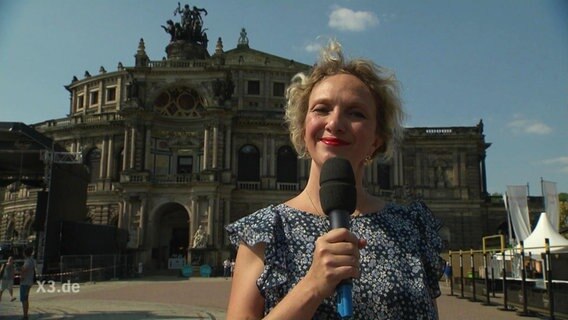 Katja Kreml live aus Dresden.  