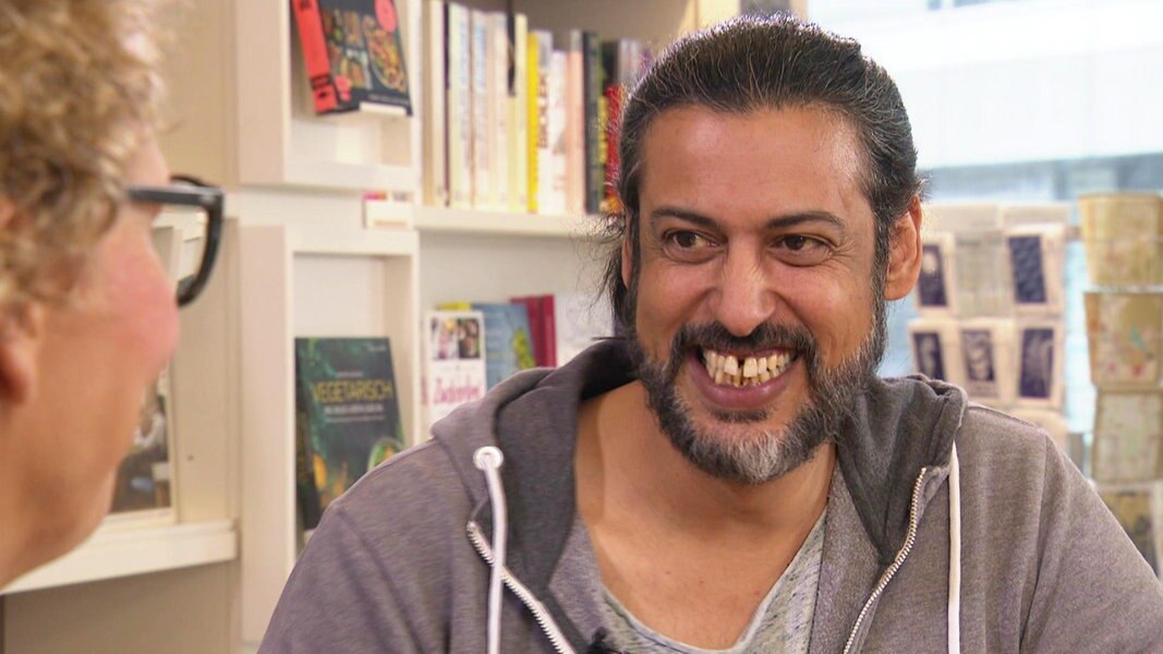 Abbas Khider als Gast im Bücherjournal NDR.de Fernsehen Sendungen