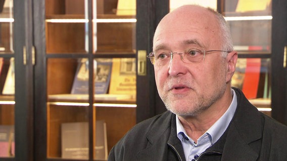 Historiker Rainer Nikolaysen. Historiker Rainer Nikolaysen.
