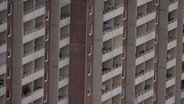 Ein Plattenbau in Ostdeutschland.  