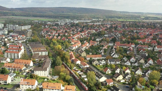 Die Stadt Springe aus der Vogelperspektive.  