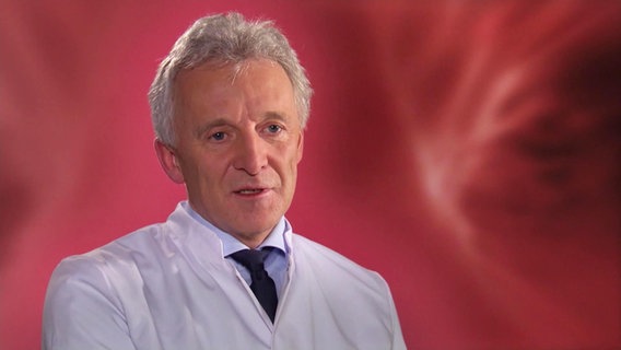 Dr. Martin Claßen, Kinderarzt im Interview. © NDR 