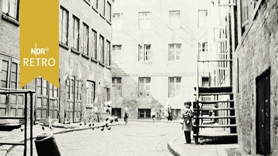 Straße in der Hamburger Neustadt 1958  