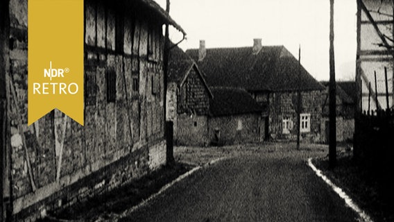 Alte Dorfstraße in Runstedt (1959)  