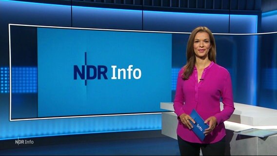 Julia-Niharika Sen moderiert NDR Info um 21:45 Uhr.  