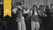 Paar in traditioneller persischer Tracht beim Nouruz-Tanz 1961  