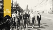 Deutsche Leichtathletik-Nationalmannschaft beim Stadtbummel in Moskau 1959  