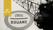 Schild "Zoll / Douane" neben einem Sendemasten 1964  