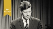 Helmut Schmidt am Schreibtisch 1965  