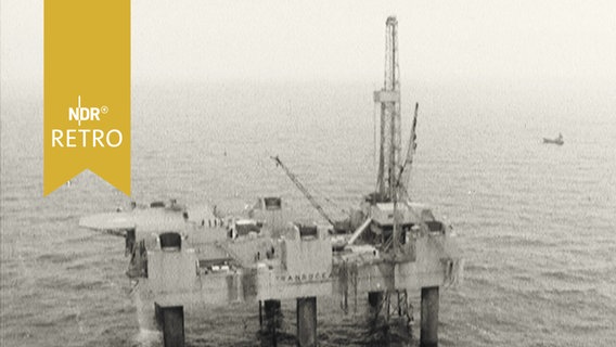 Bohrinsel in der Nordsee 1965  